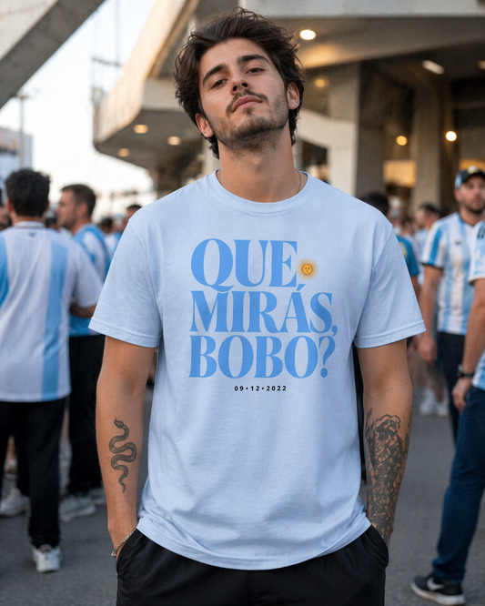 Que Mirás, Bobo? Unisex T-Shirt